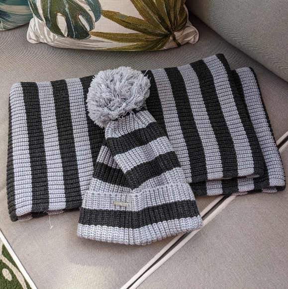 Michael Kors 2 Piece Scarf & Beanie Hat Set Gray color - Picture 1 of 2